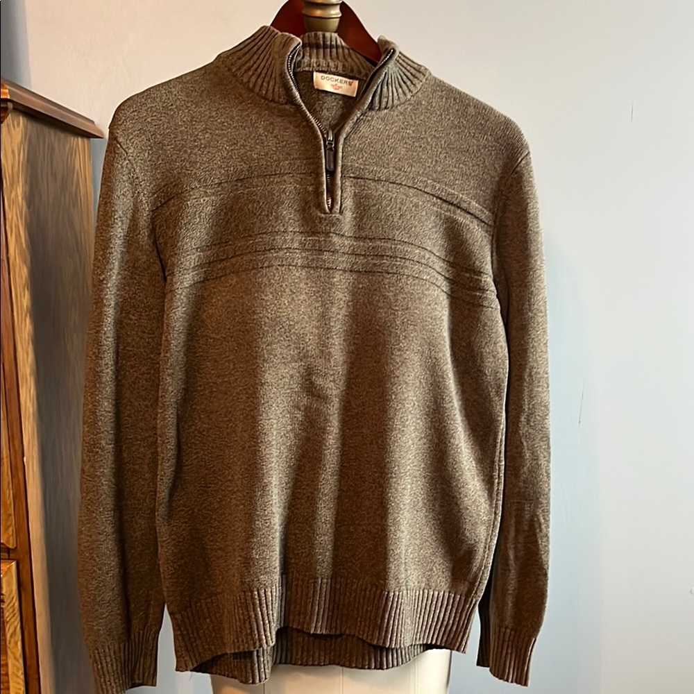 Dockers Brown Zip Up Sweater with Classic Ribbed Texture